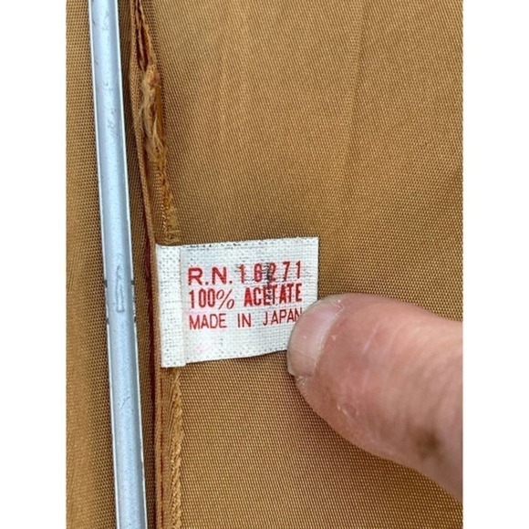 Vintage Tan Acrylic With Tinsel Glitter Hook Handle Mid Century Pagoda Umbrella - Picture 6 of 13